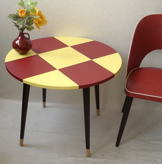 50s 60s Round Cocktail Table Coffee Table Mid by FindingsCreations