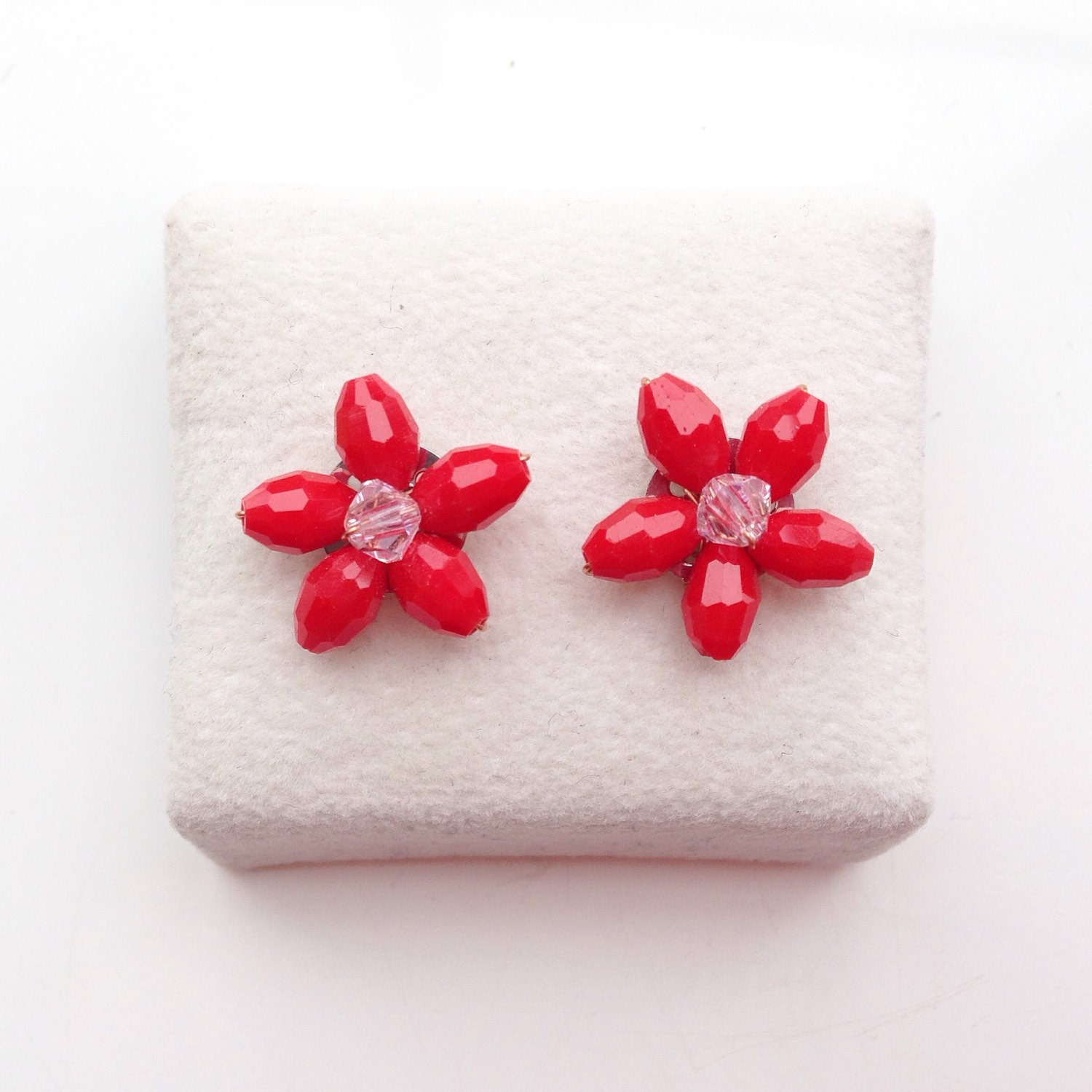 Stud earrings Small red earrings Red Flower Earrings by PastelGems