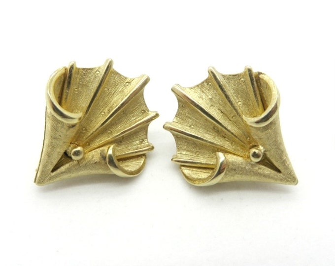 Coro Leaf Earrings, Vintage Gold Tone Curved Leaf Clip-ons, Matte Gold Signed Coro Jewelry