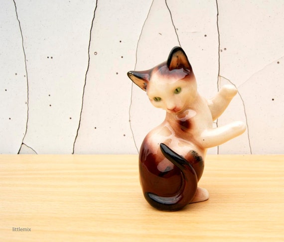 hummel cat figurines