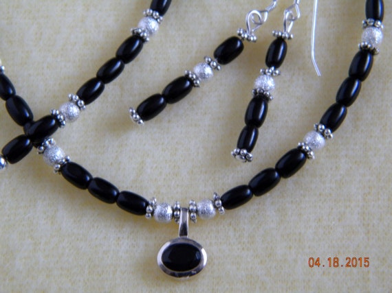 For her.Black necklace.Onyx pendant necklace/earrings
