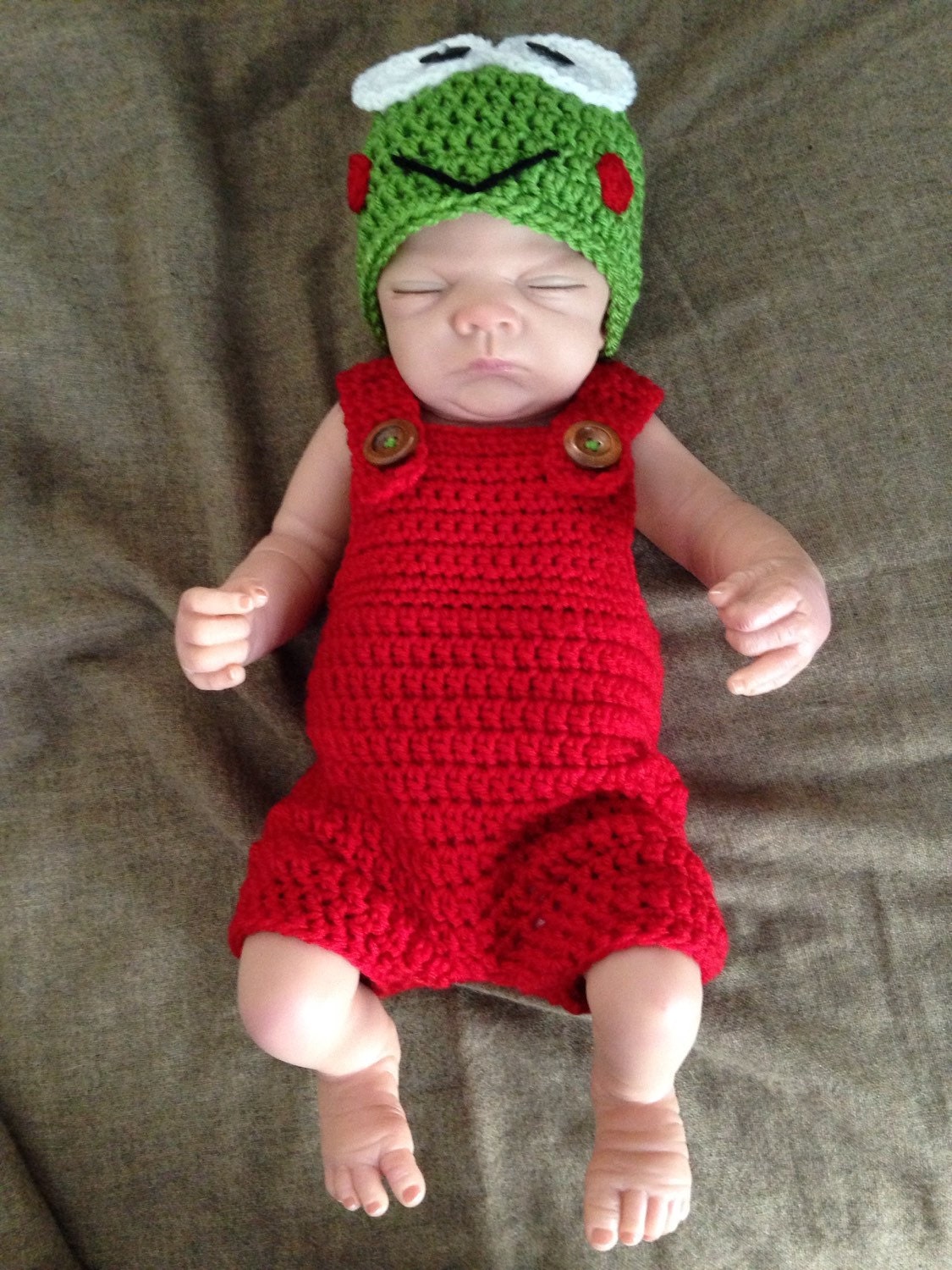 Crochet Frog Hat and Overalls Newborn Boy Set