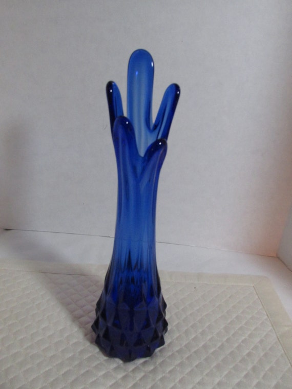 bud vase Cobalt blue stretch glass with diamond point base