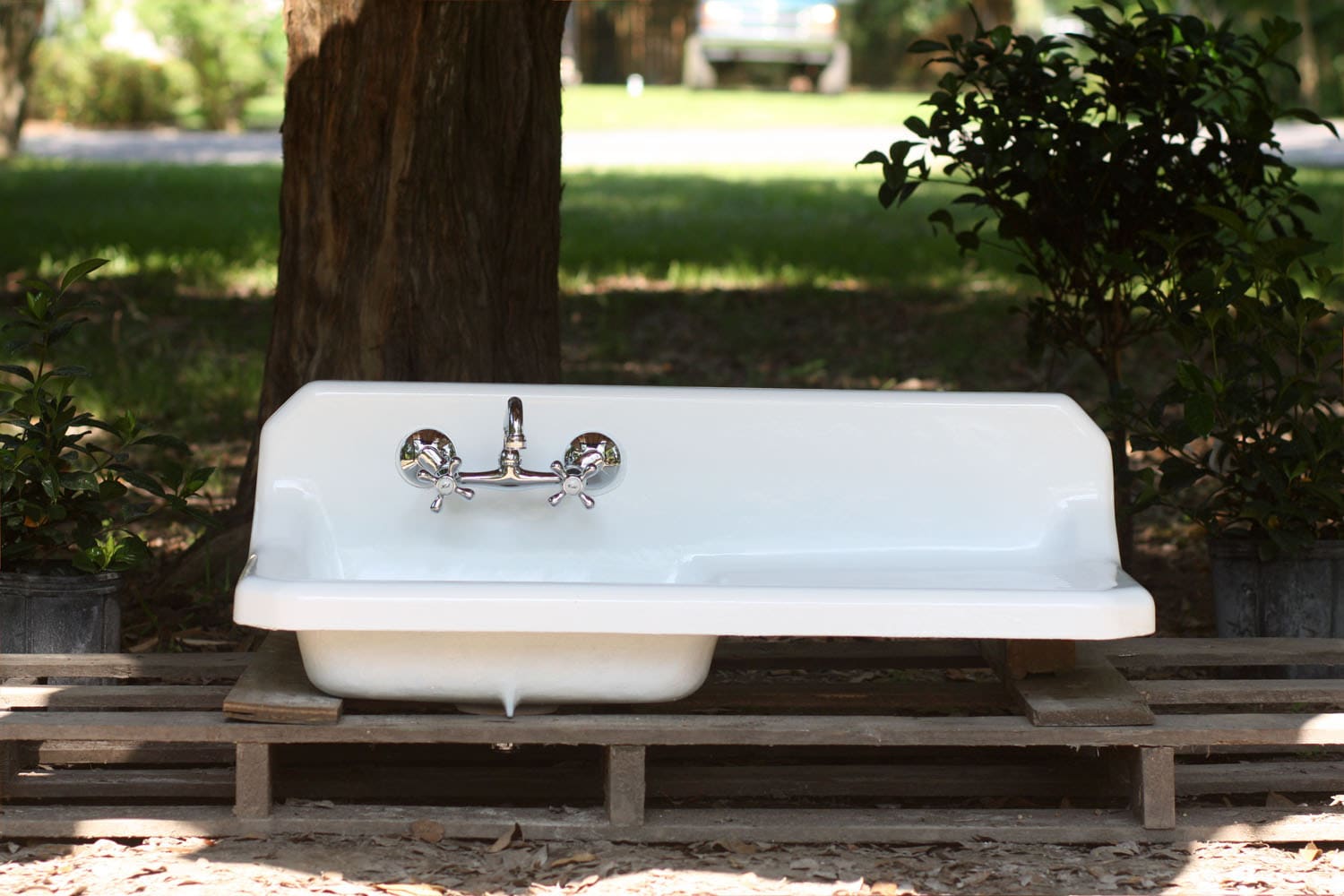 1940 Vintage Richmond Cast Iron Farm Sink Porcelain by readytore