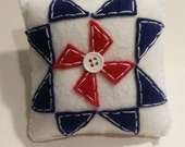 July 4th Ornament,  Quilt Pattern Ornament,  Patriotic Wreath Decoration,  Patriotic Quilt Ornament