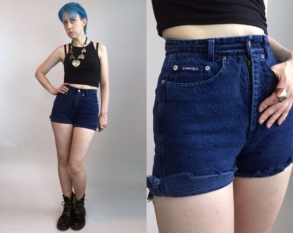 80s shorts outfit