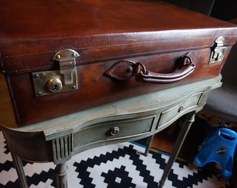 Finnigans Vintage Antique Suitcase / Trunk