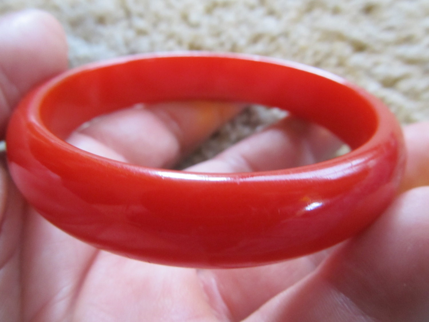 1950s Bright Red Bakelite Bangle TESTED – Haute Juice