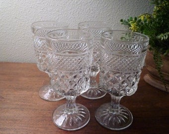 WEXFORD Water Goblets. Wexford VINTAGE Glassware. Water, Wine Elegant Wexford Glasses. Set of 4. Tall Goblets. Vintage Glassware