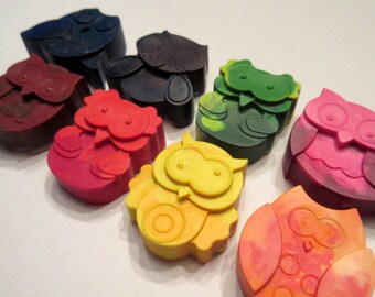 Set of 8 Colorful Cute Owl Crayons