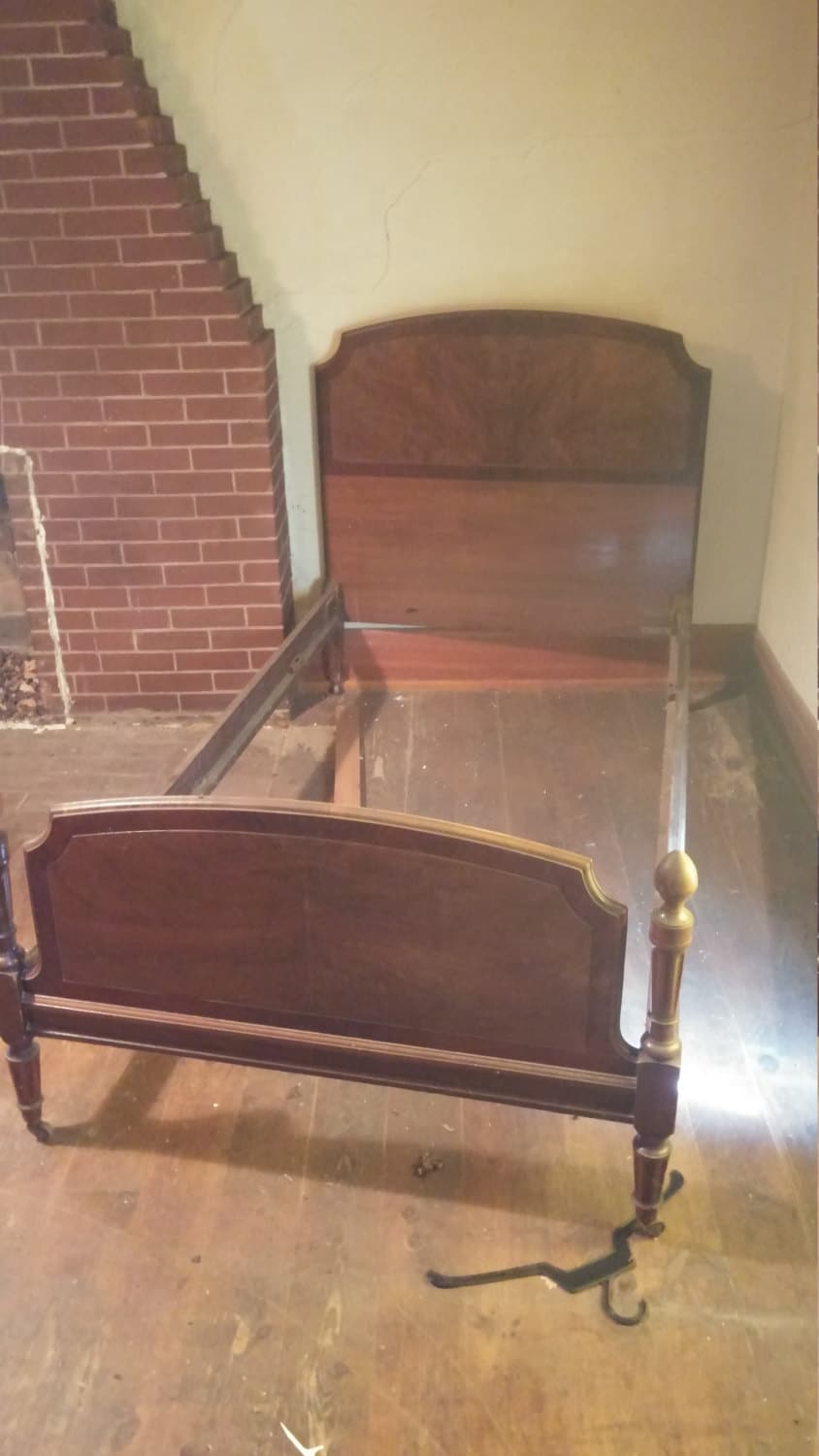 vintage old time cot bed Haute Juice