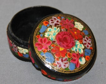 Boîte à Bijoux / Pilule Antique En Émail Doré Peint à La Main - Objet Vintage De Décoration
