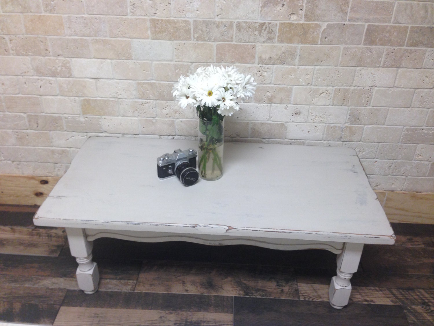 Distress Vintage Coffee Table Boho Chic style white chalk