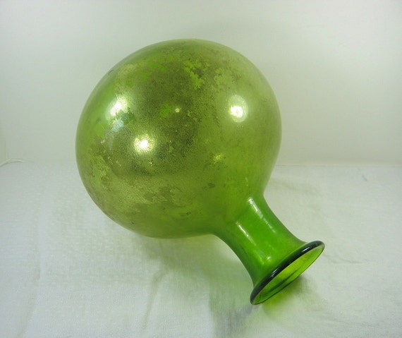 Antique VICTORIAN GAZING BALL Green Mercury Glass Garden Hand Blown