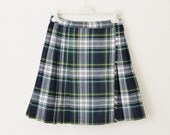 60s 70s plaid skirt, wrap around green blue tartan wool, high waist checkered mini trapeze skirt, Clueless L / Jupe à carreaux années 60 70