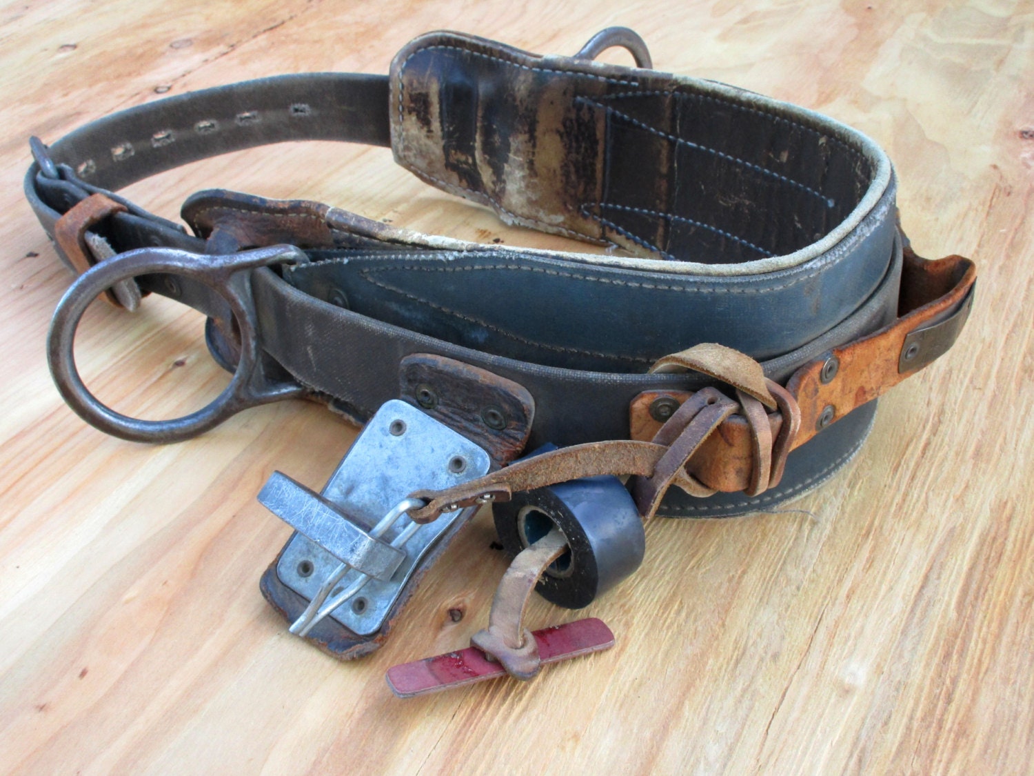 Vintage Lineman's Belt for Tools and Climbing Safety Bell