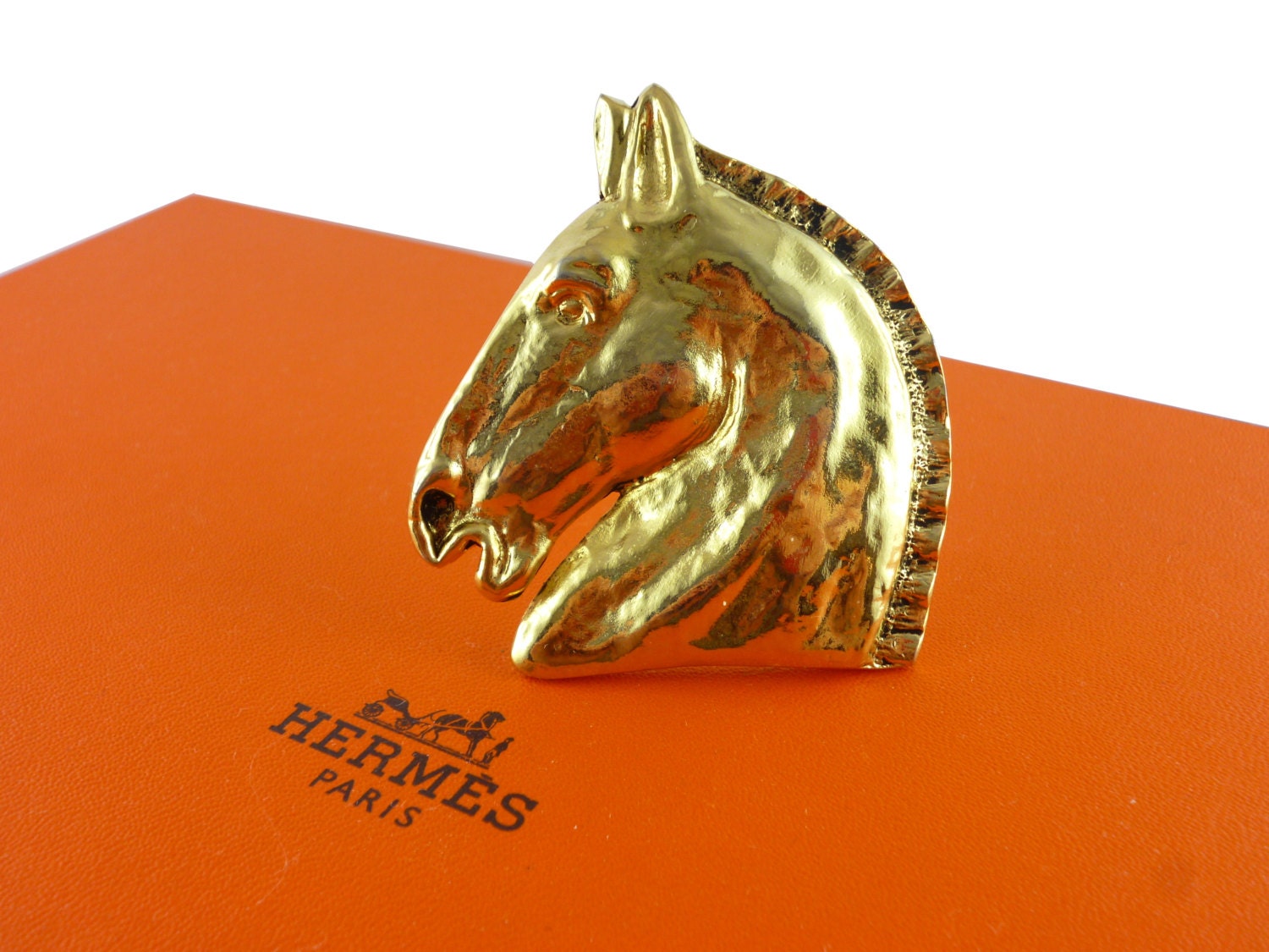 HERMES * massive vintage horse head brooch Haute Juice