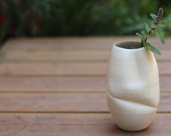 wrinkled ceramic vase, white ceramic vase, modern vase, white pottery vase, ceramic flower vase, white vase, small vase,modern pottery vase