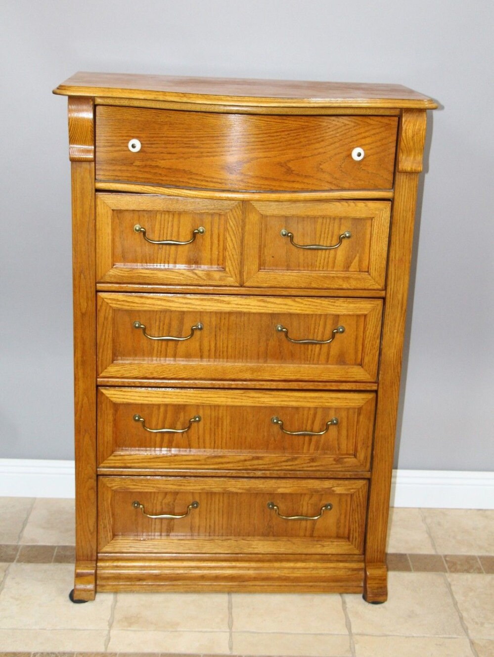 Vintage Pulaski Keepsakes Drawer Chest of Drawers by AtMelrose