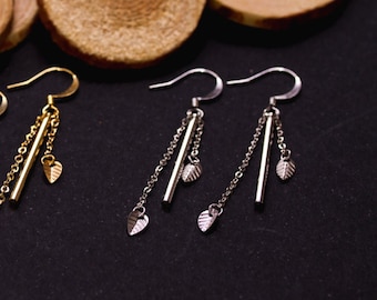 CLEARANCE earrings small silver leaves