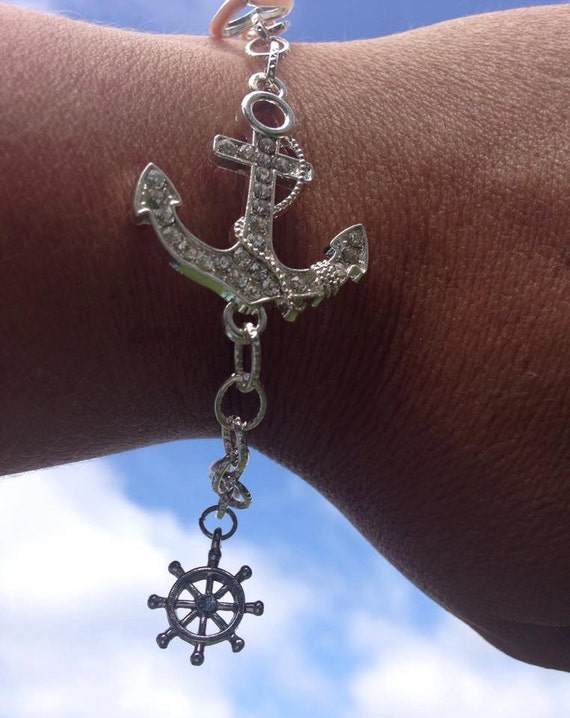 Anchor Charm Bracelet by BeachnDesigns on Etsy