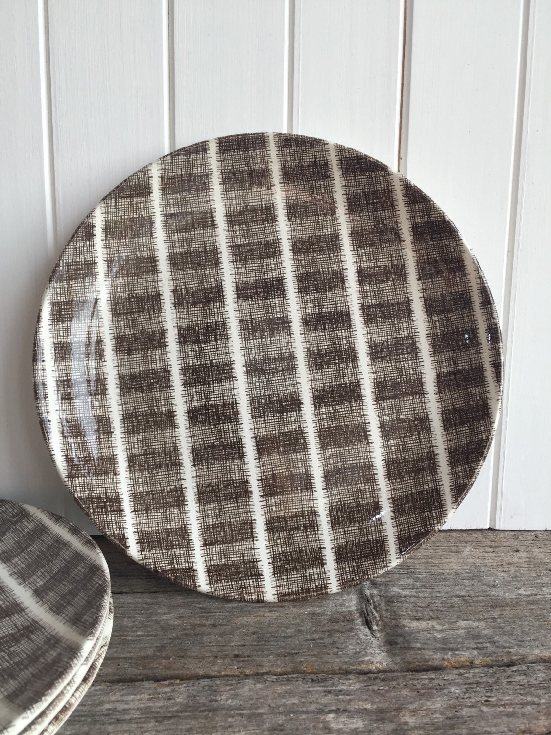 Kelston Ceramics ‘Tres Bon’ set of four dinner plates Haute Juice