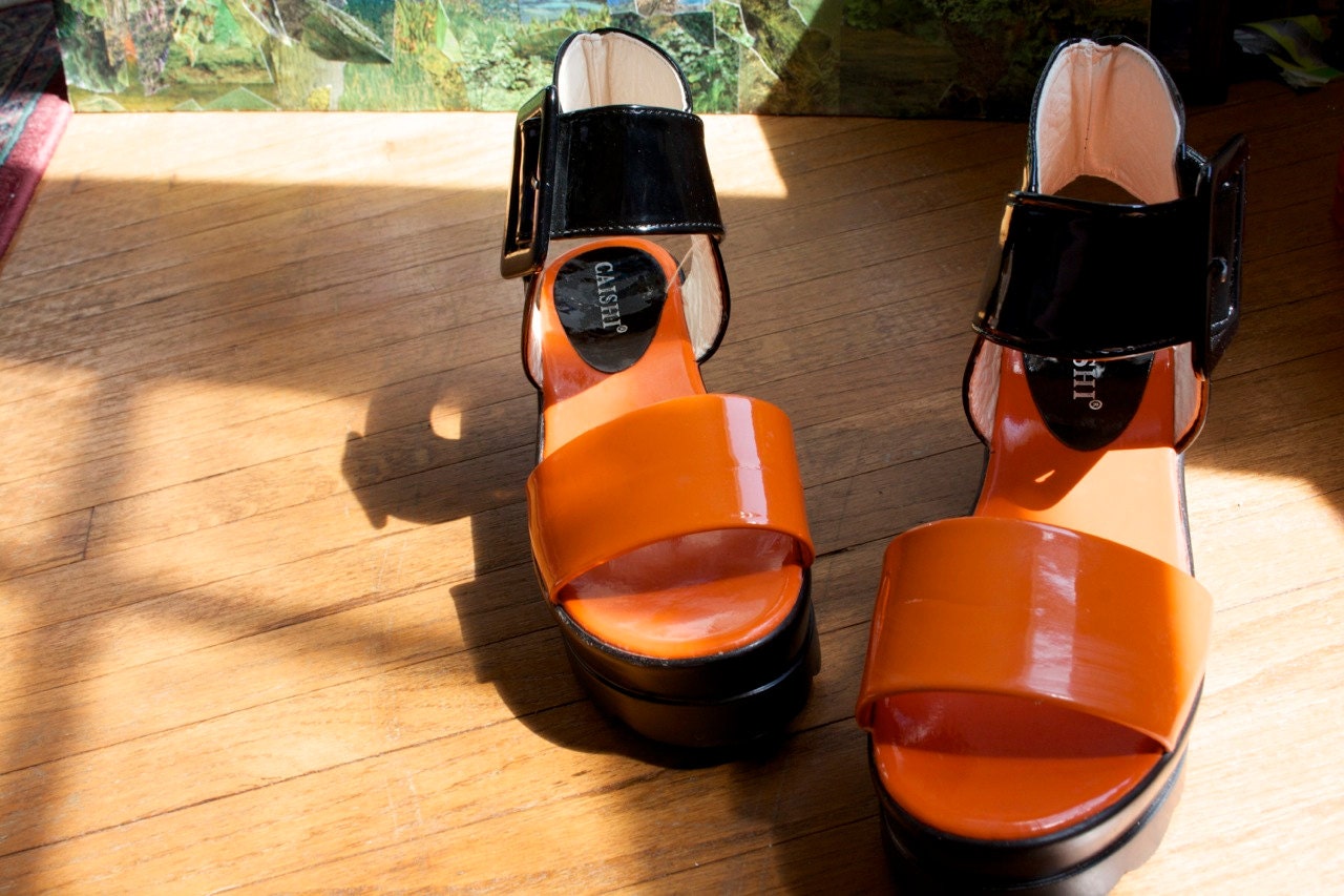 Retro Vintage Platform Jelly Shoes Size 6.57 by UndeadThreadShed