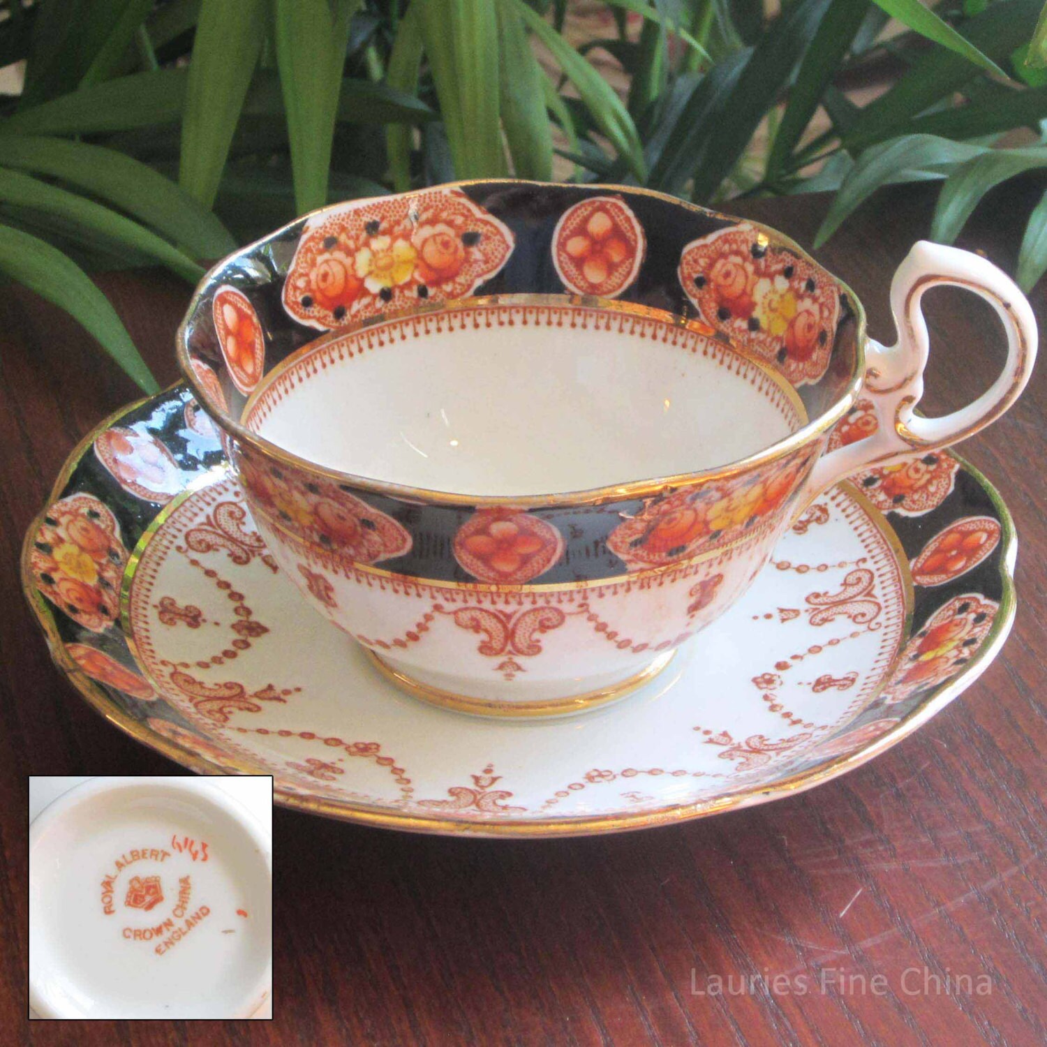Royal Albert 6145 Crown China Tea Cup and Saucer Haute Juice