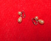 VINTAGE Signed Marvella Drop PEARLS Clip on Earrings Gold Tone