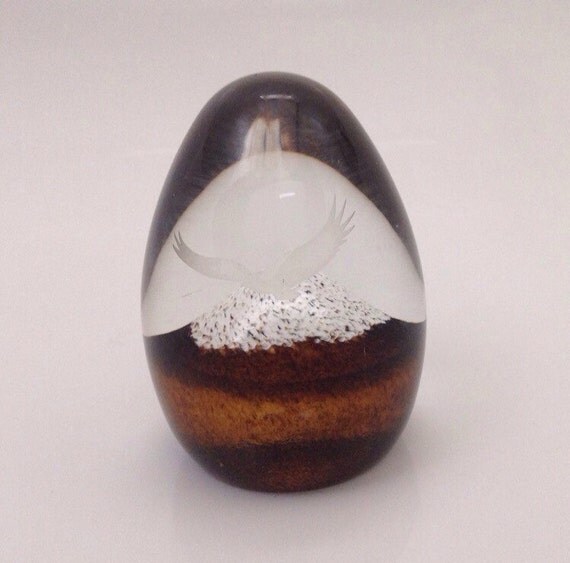 Vintage Caithness Paperweight with etched glass Bird motif.