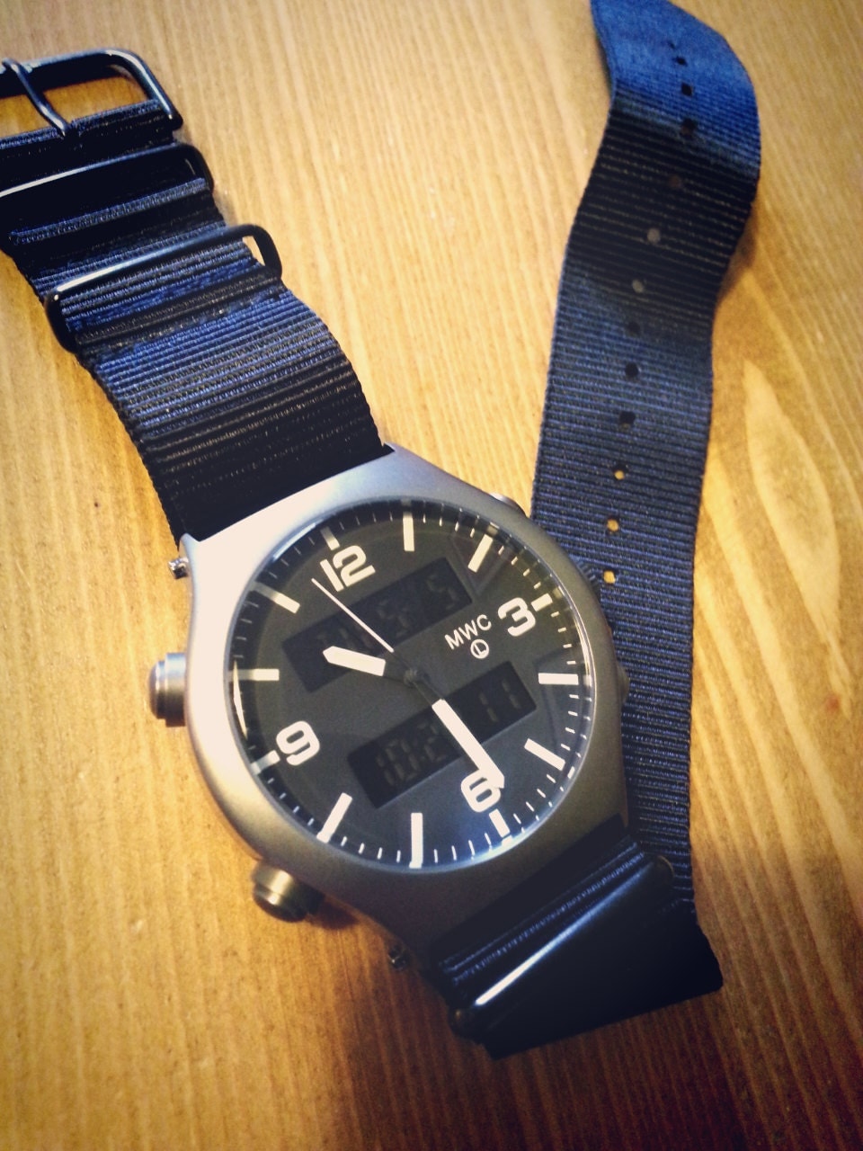 Titan dual clearance time watch