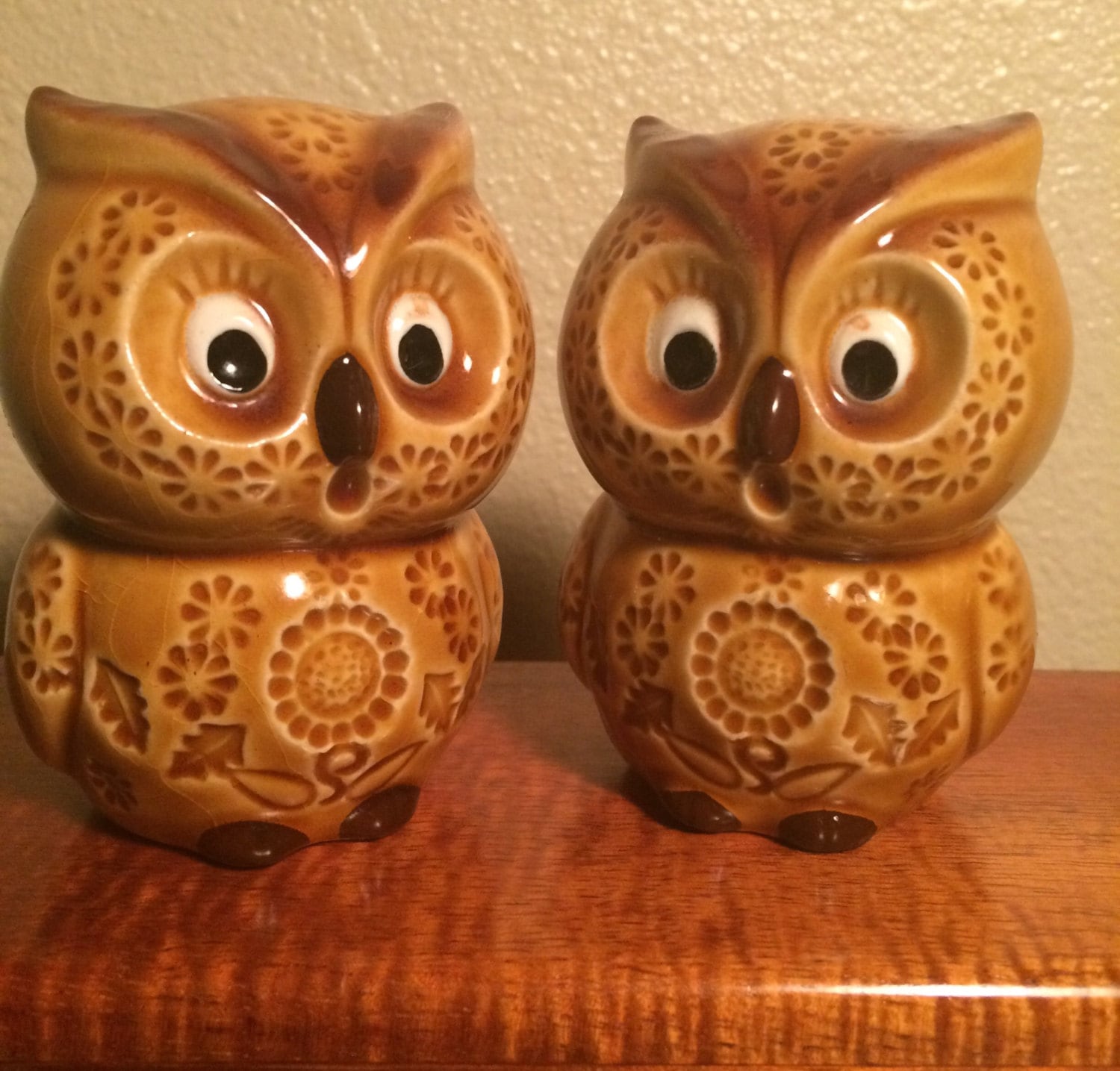 Rare Vintage Salt and Pepper Shakers Ceramic Owls by Enesco