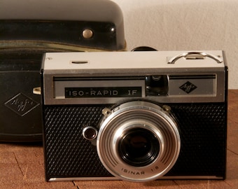 Vintage Agfa Iso Rapid camera.