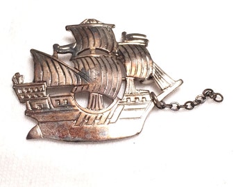 Vintage 925 sterling silver ship / boat brooch/ pin