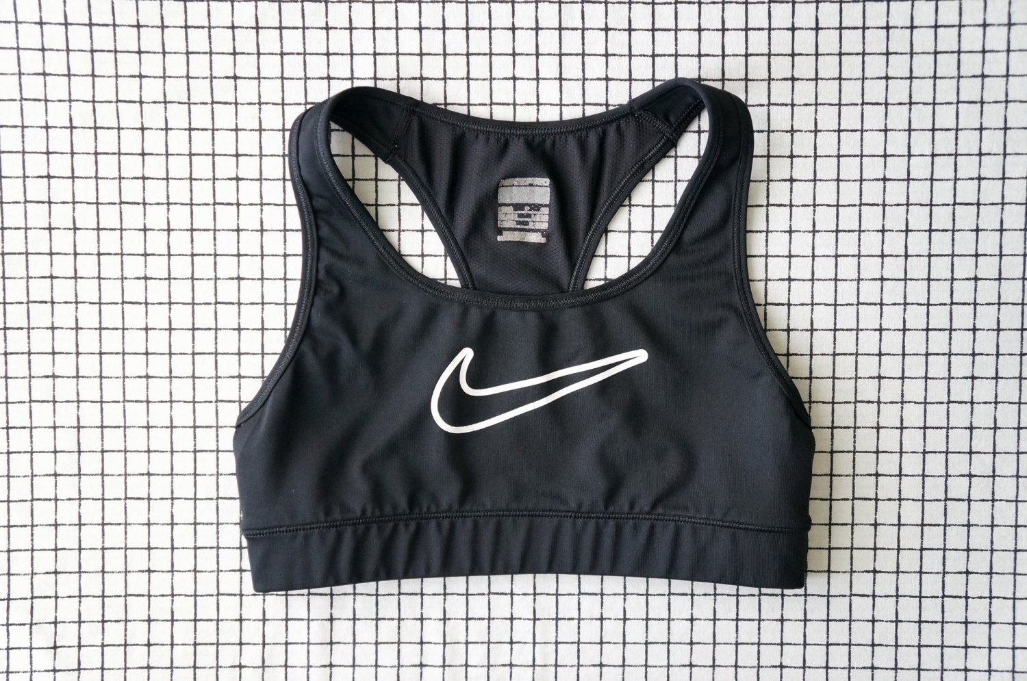 nike crop top bra