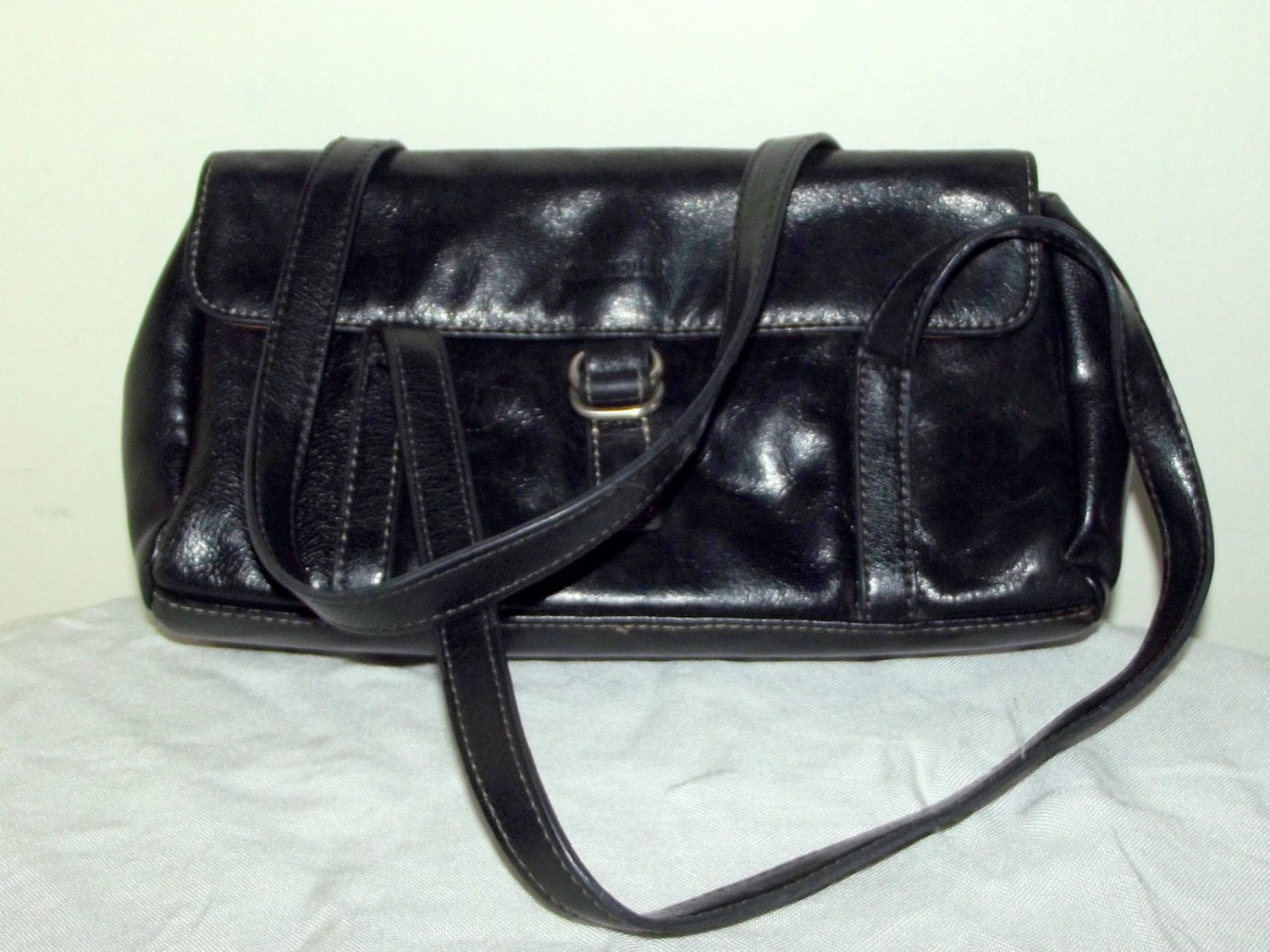 Aurielle Carryland Purse Leather Shoulder Bag by BountyFromThePast