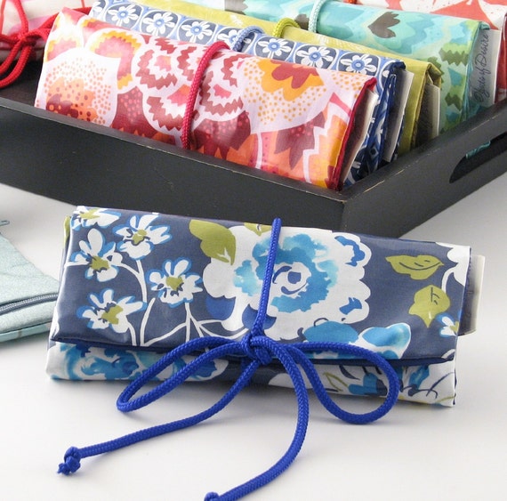 Personalized Jewelry Roll / Travel Jewelry Case / Jewelry