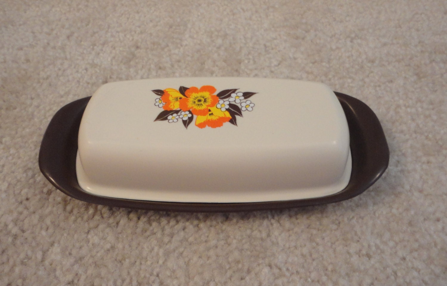 Vintage 195060's Butter Dish Melamine Melmac by SailsByTheBeach