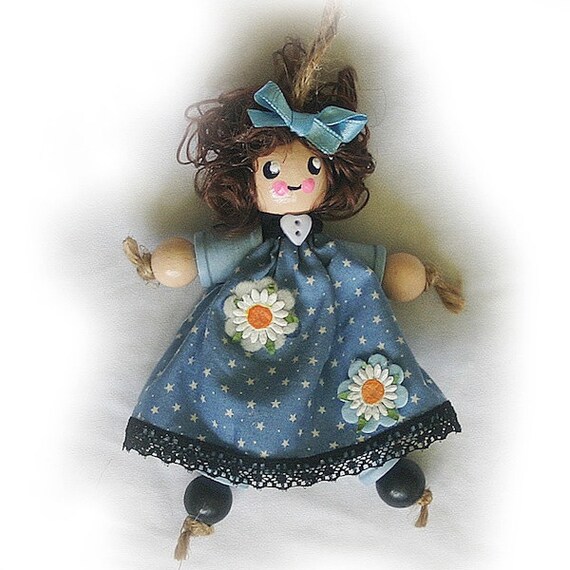 bobbin knitting doll