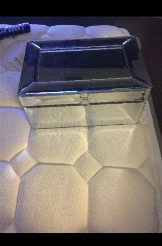 Jewelry box by 2girlsfromTexas on Etsy