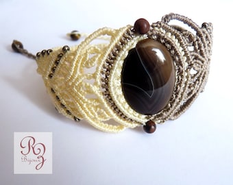 micro-macrame sand and ivory with agate bracelet