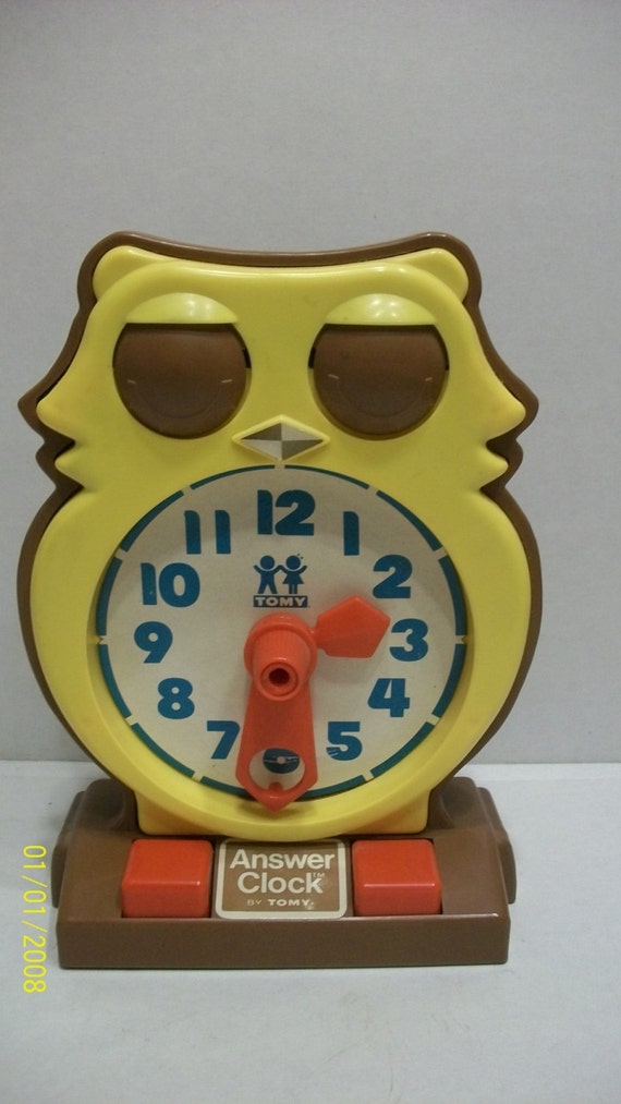 VINTAGE 1975 Tomy Answer Clock Owl Works Excellent