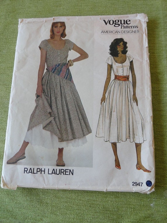 Vintage Vogue 2947 American Designer Ralph  Lauren  Dress 