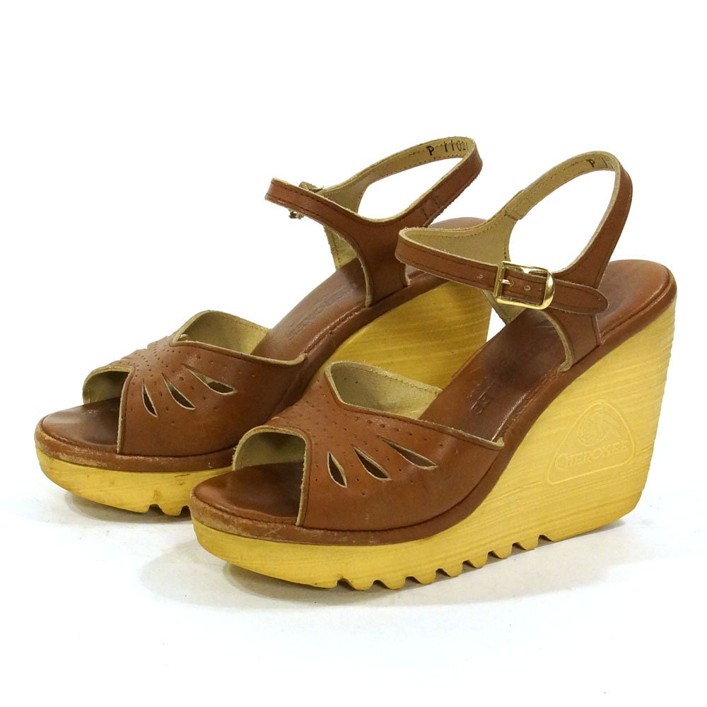 Platform Wedges / Vintage 1970s Cherokee High Heel Sandals