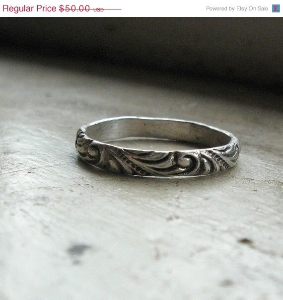 SAVE 20 PERCENT NOW Narrow Renaissance Pattern Ring - available in ...