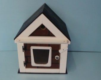 Deluxe Outdoor Brick CAT House (Ships Next Bus. Day)