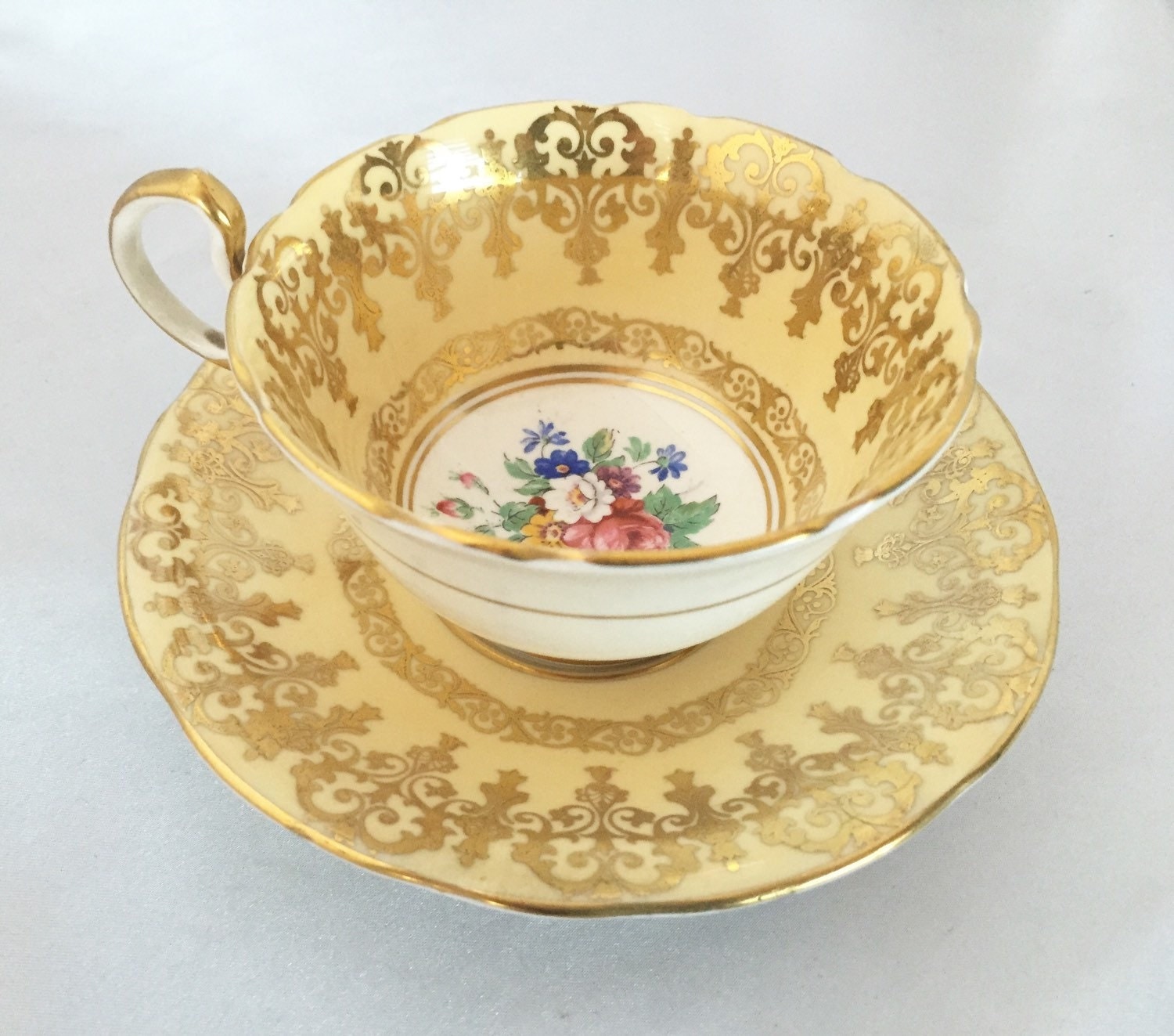 Beautiful vintage Aynsley England bone china by TheCatzPajamas