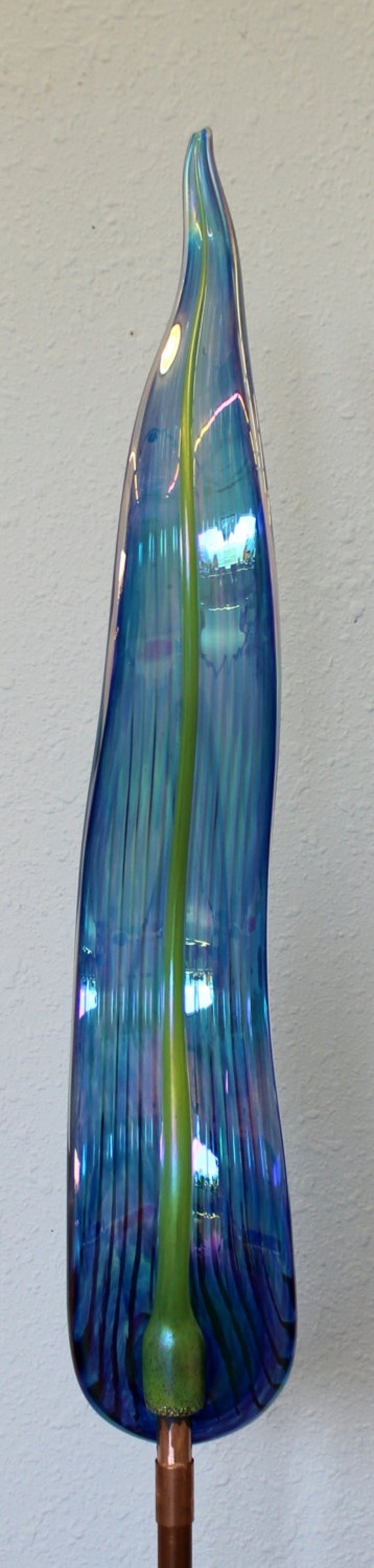 Hand Blown Glass Garden Art Outdoor Sculpture Decor BLUE