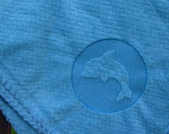 Dolphin fleese throw 50 x60 blue