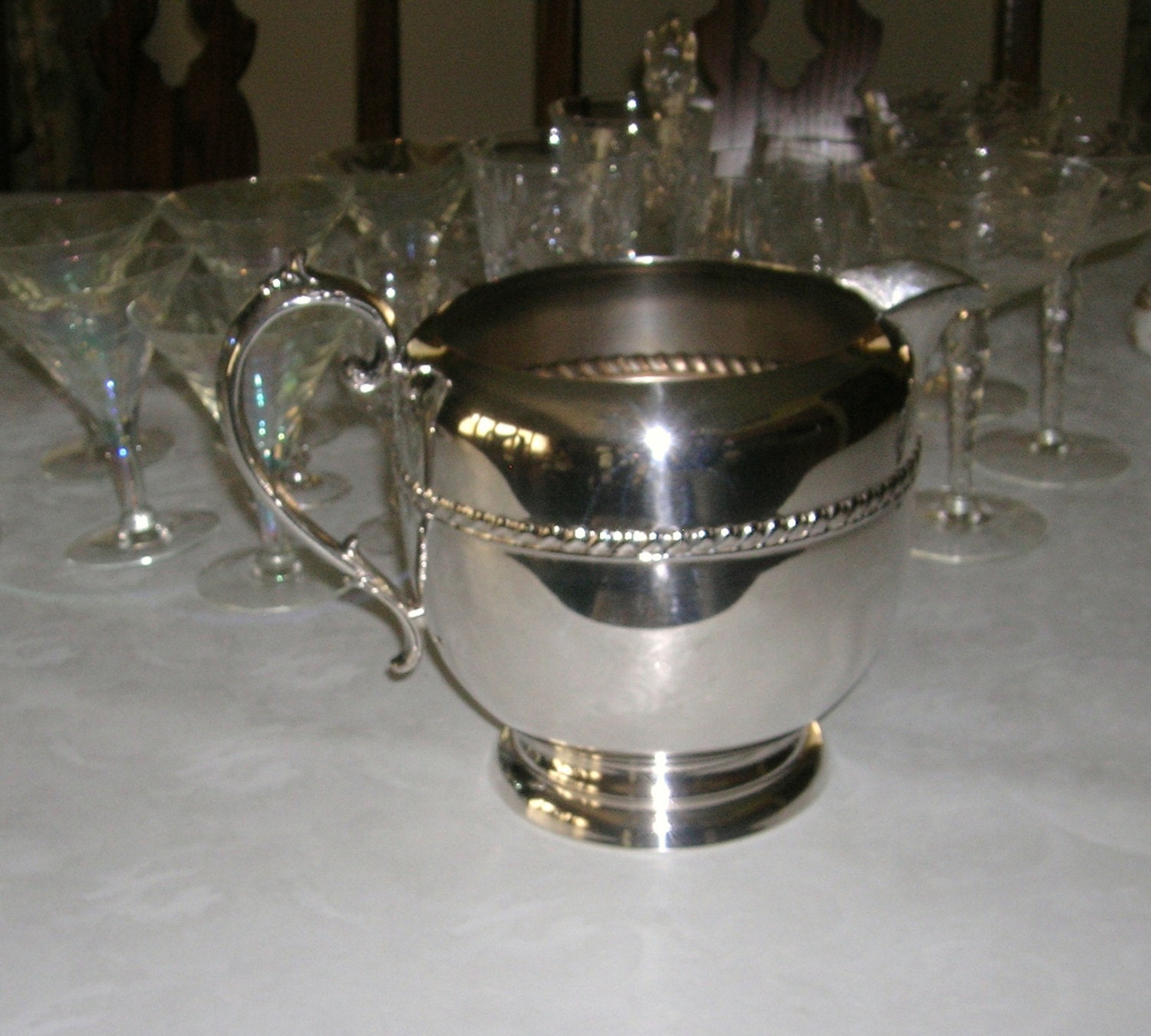 Vintage 1930’s Lancaster Silver Co. Silver Plate Water Serving Pitcher